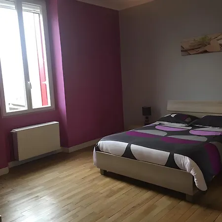 بيت للعطل Le Petit De La Bredanchere Lathus St Remy